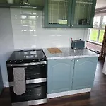 Tully View House