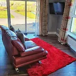 Tully View House *
