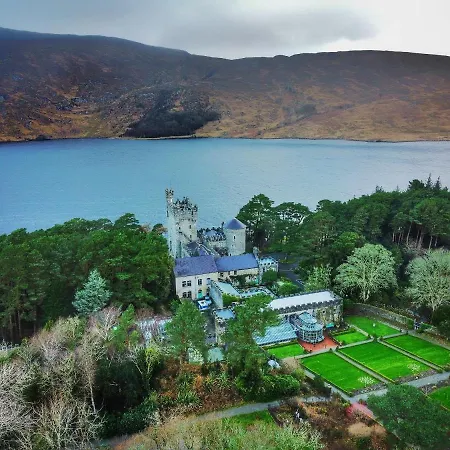 Tully View House *